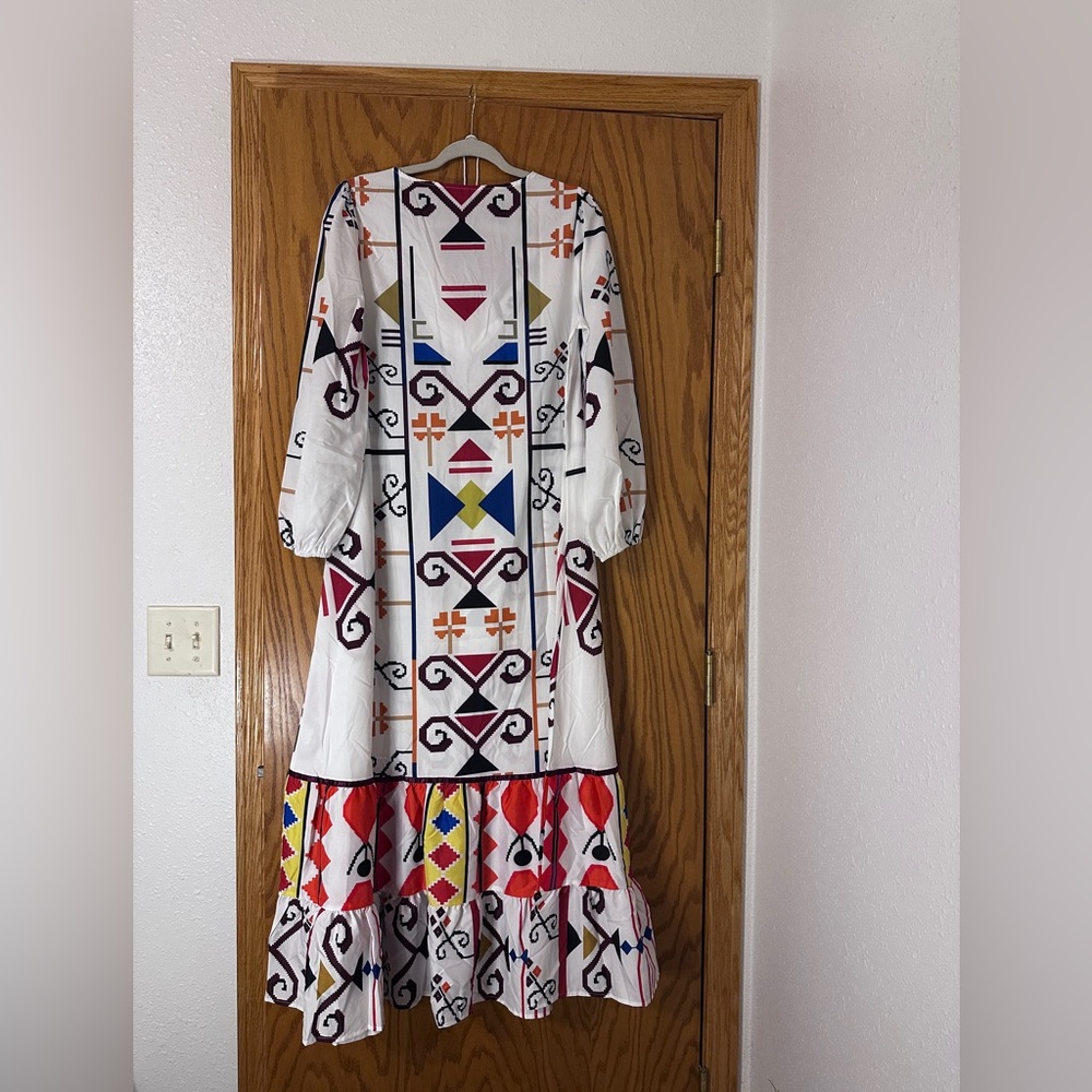 Aztec Patterned White Maxi Dress - NWOT - Size L